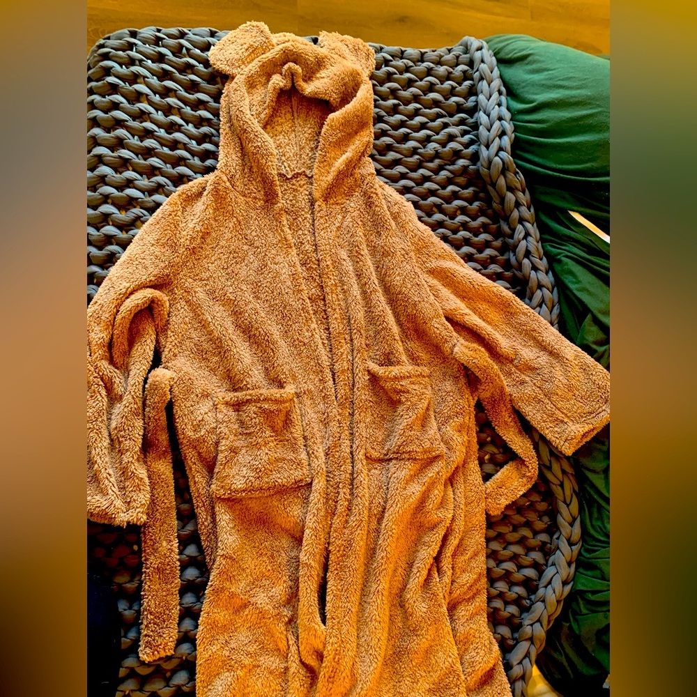 Teddy bear lounge fuzzy robe !